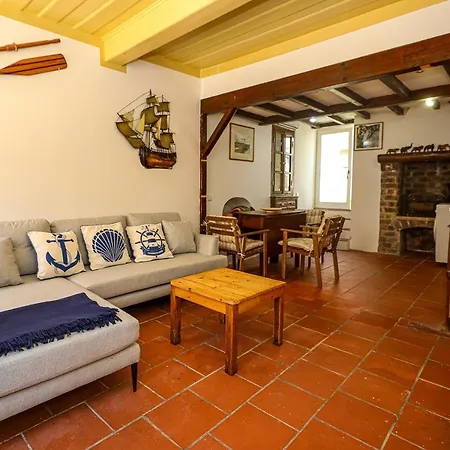 A74 - Rua Do Canal 1 Bed Flat Lagos Exterior photo