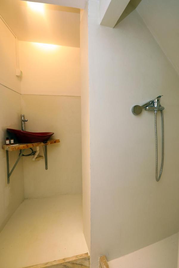 A74 - Rua Do Canal 1 Bed Flat Apartment *